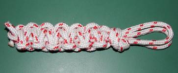 How to Tie Hoodie Strings for beginners. Hoodie knots - chain sinnet  (Monkey braid) knot.